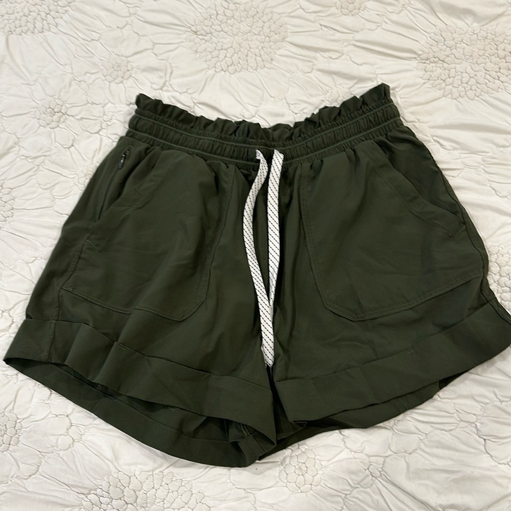 Zella shorts